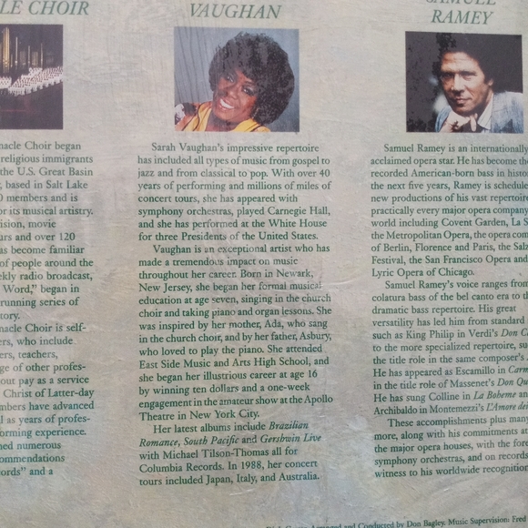 Hallmark Presents: Carols of Christmas Vinyl - Picture 8 of 10